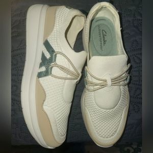 CLARKS brand  Cloudsteppers slip on. Womens Size 8.5. Worn once.